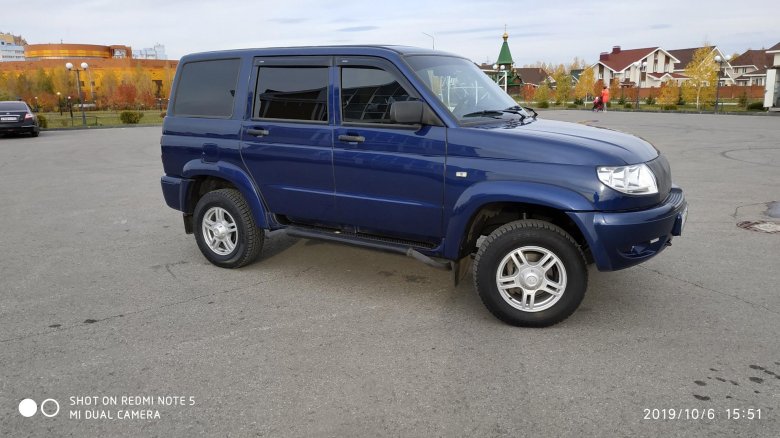 Уаз патриот синий