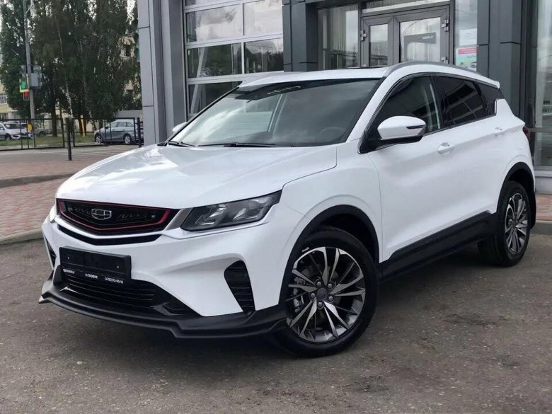 Белый geely coolray