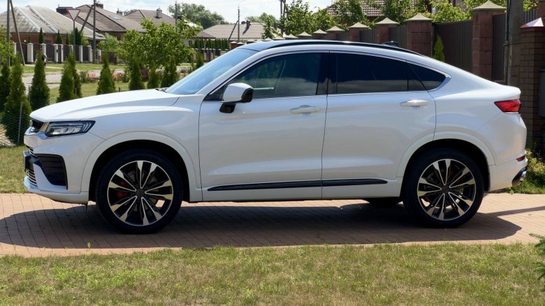 Geely tugela белая