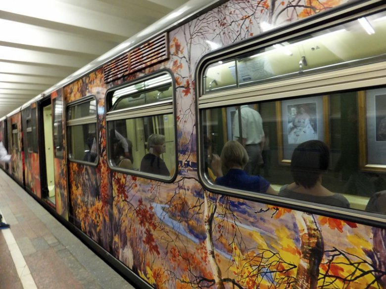 «акварель» - именной поезд московского метрополитена