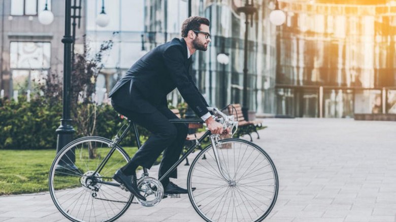 Велосипед с человеком