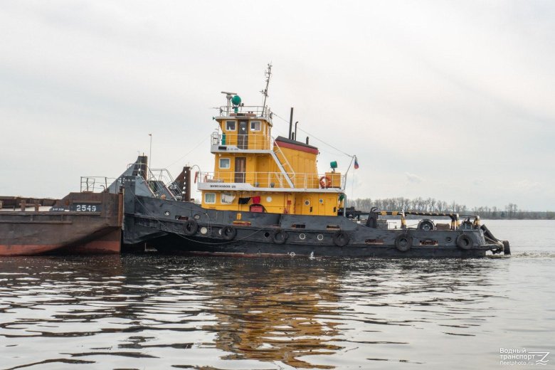 Шлюзовой 26 буксир толкач