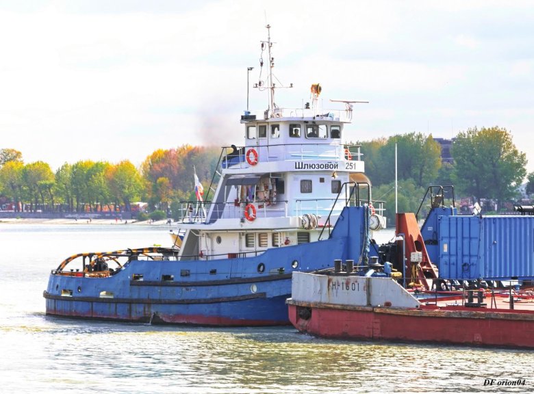 Буксир толкач 908