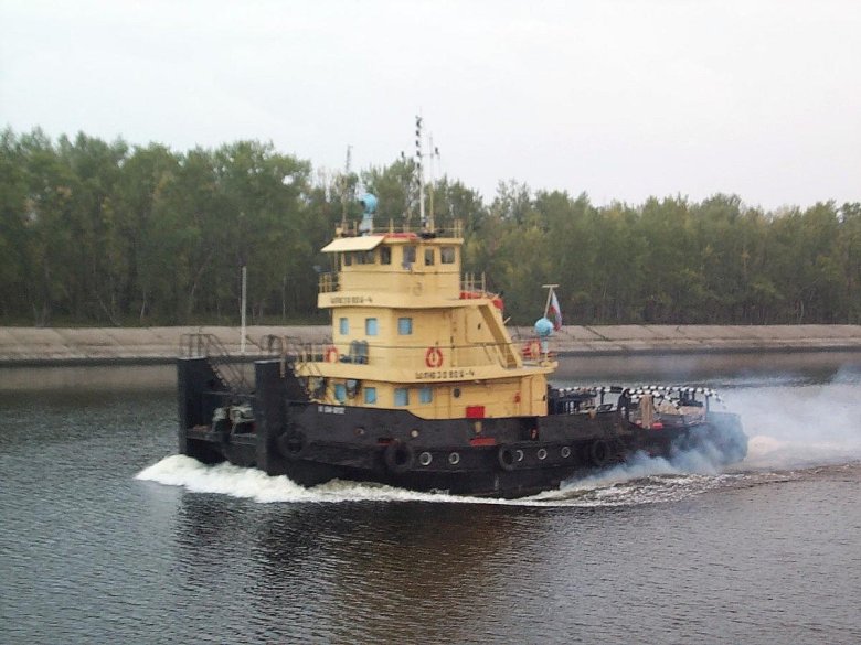Буксир толкач шлюзовой