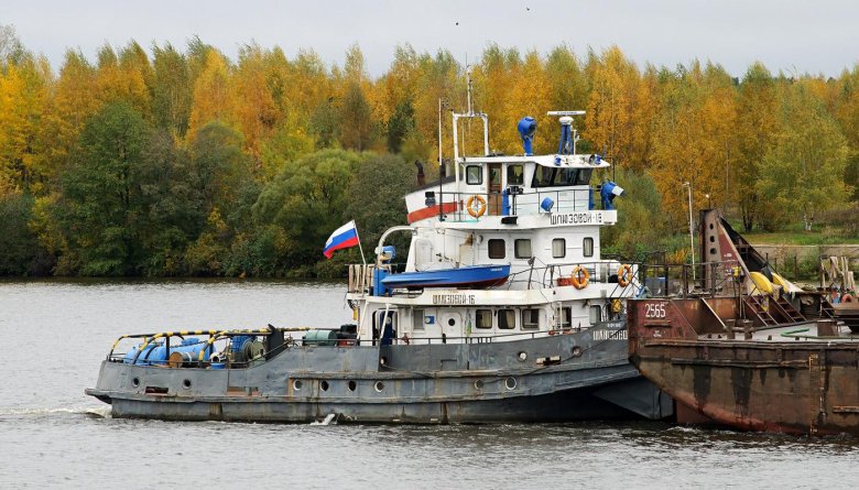 Буксир-толкач шлюзовой проект 887а