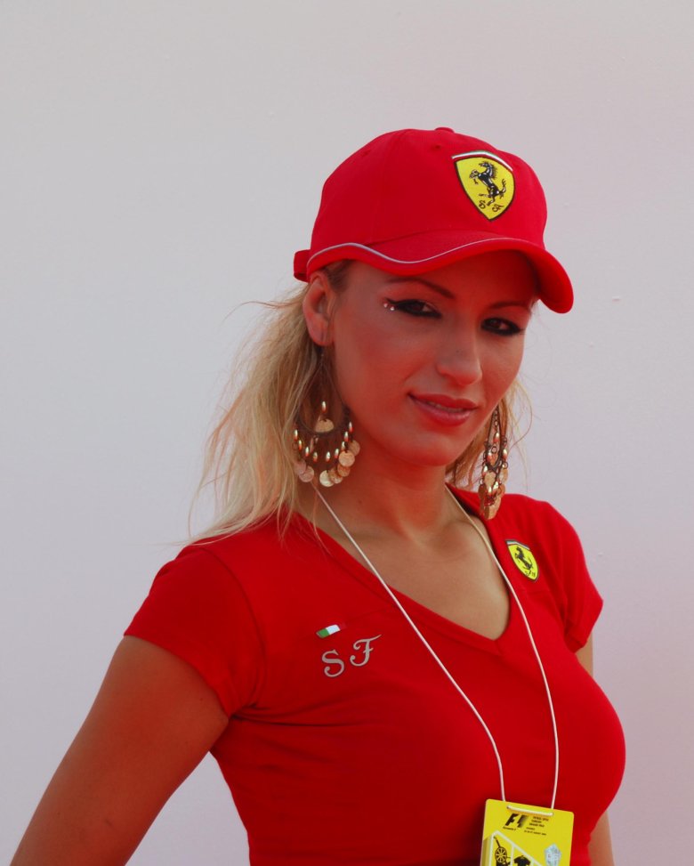 Грид герлз феррари