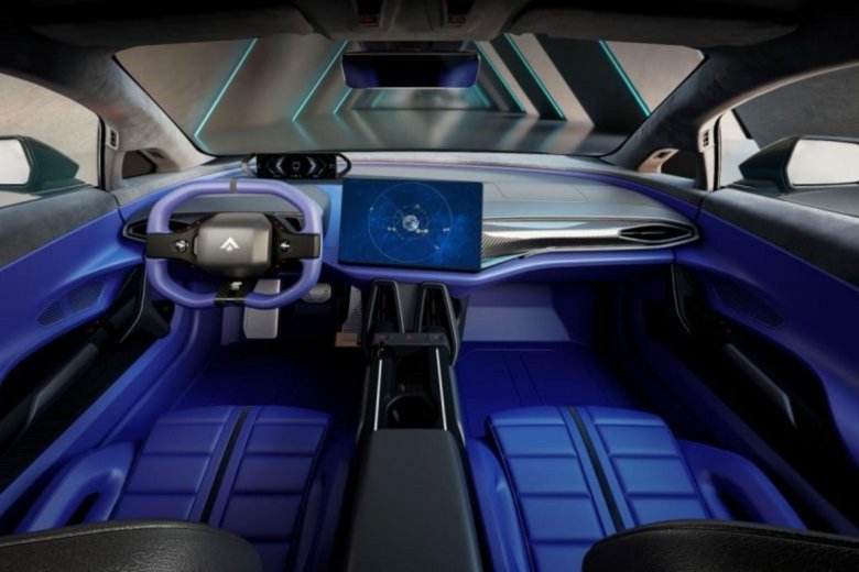 Тесла гиперкар салон