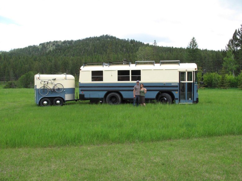 Автодом из школьного автобуса