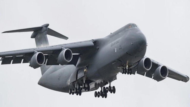 Lockheed c-5m super galaxy