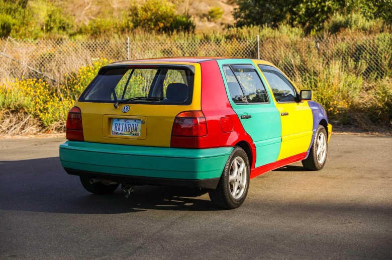 Разноцветный фольксваген