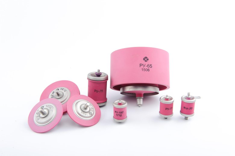 Высоковольтный вакуумный разрядник