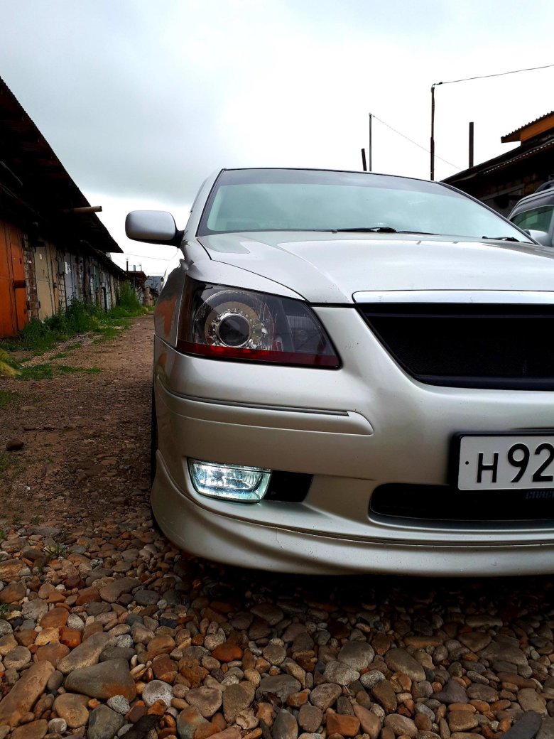 Туманки тойота премио 240