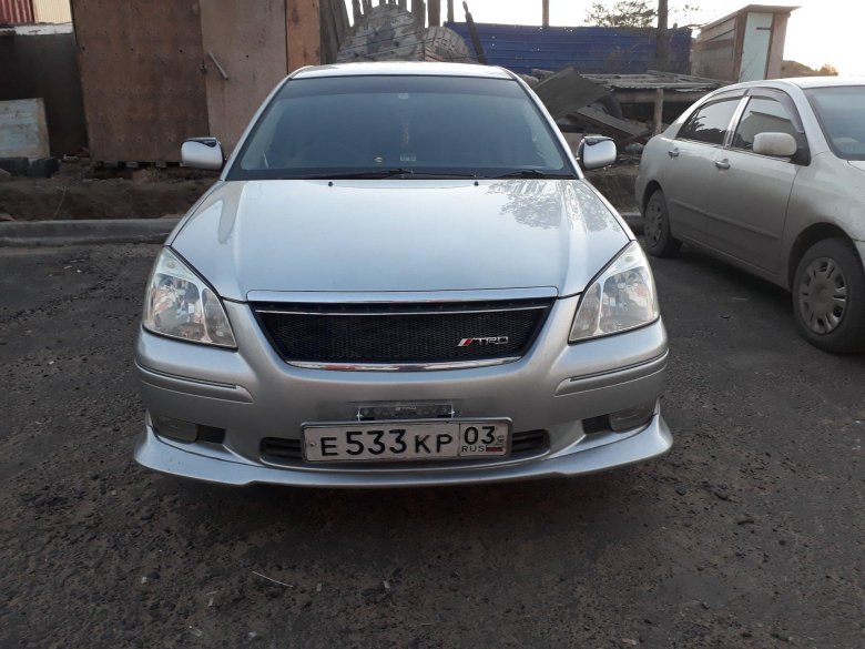 Тойота премио 2003