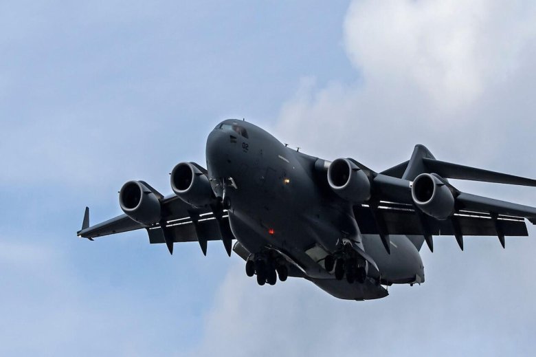 Boeing c-17 globemaster iii