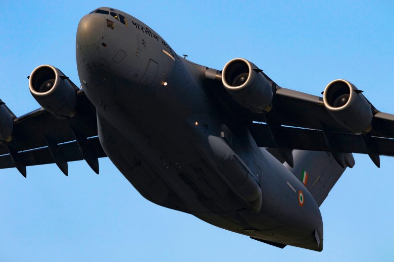 Военно-транспортный самолёт c-130 ирана