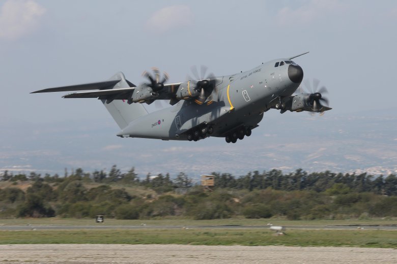 A400m самолет военно-транспортный