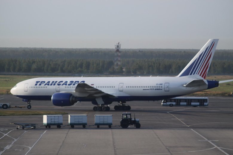 Боинг 777 трансаэро