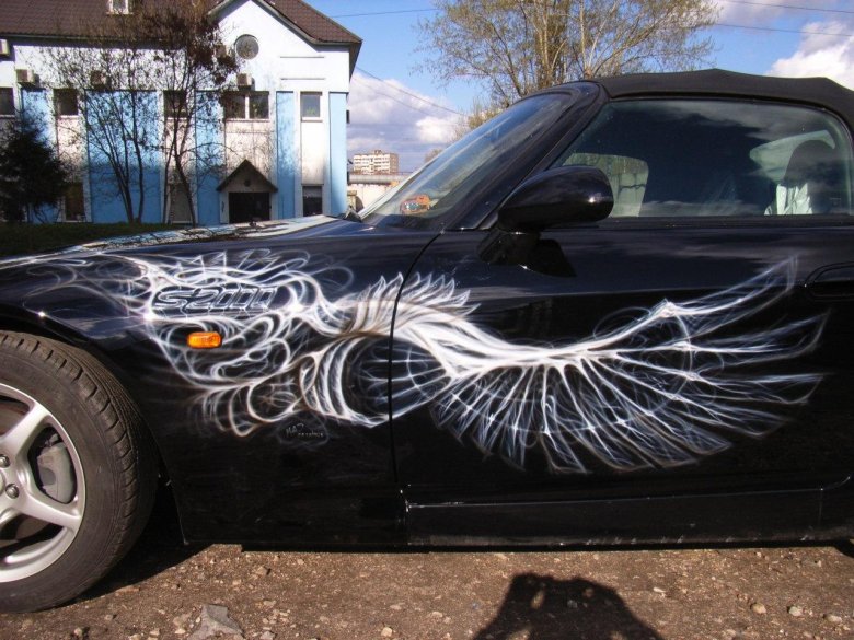 Аэрография на автомобиле