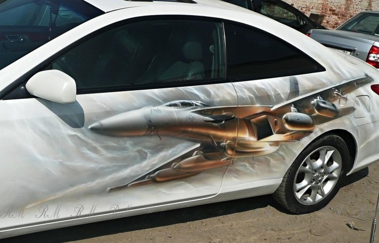 Аэрография на белом авто