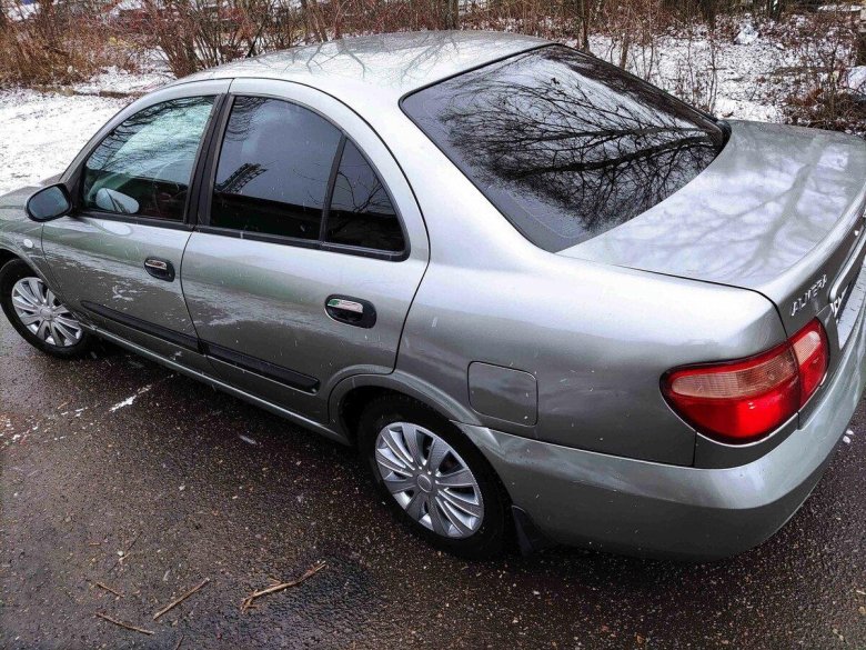 Nissan almera 2005