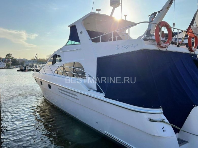 Карвер 42 яхта