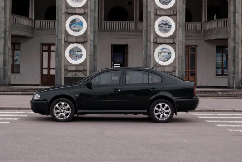 Шкода октавия тур 1.8