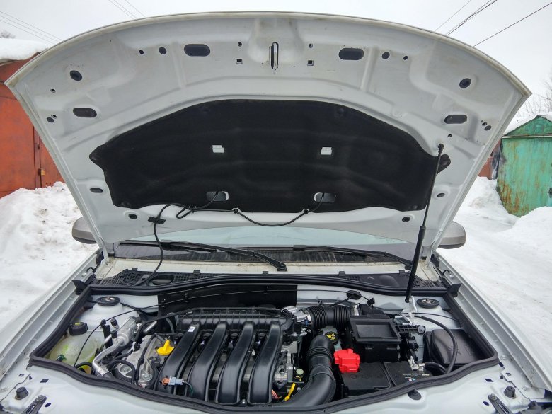 Подкапотное пространство рено дастер