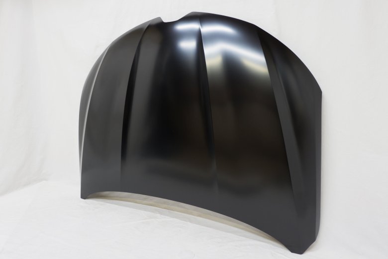 Капот автомобиля