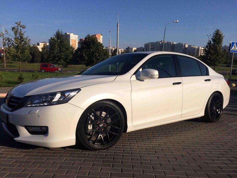 Honda accord 9 r19