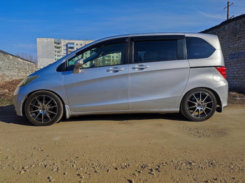 Honda freed 2008 2016