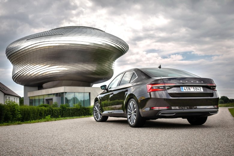 Шкода суперб 2020