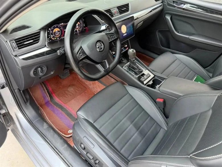 Шкода суперб 2019 салон