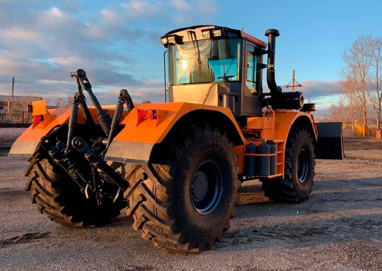 Трактор кировец к 704