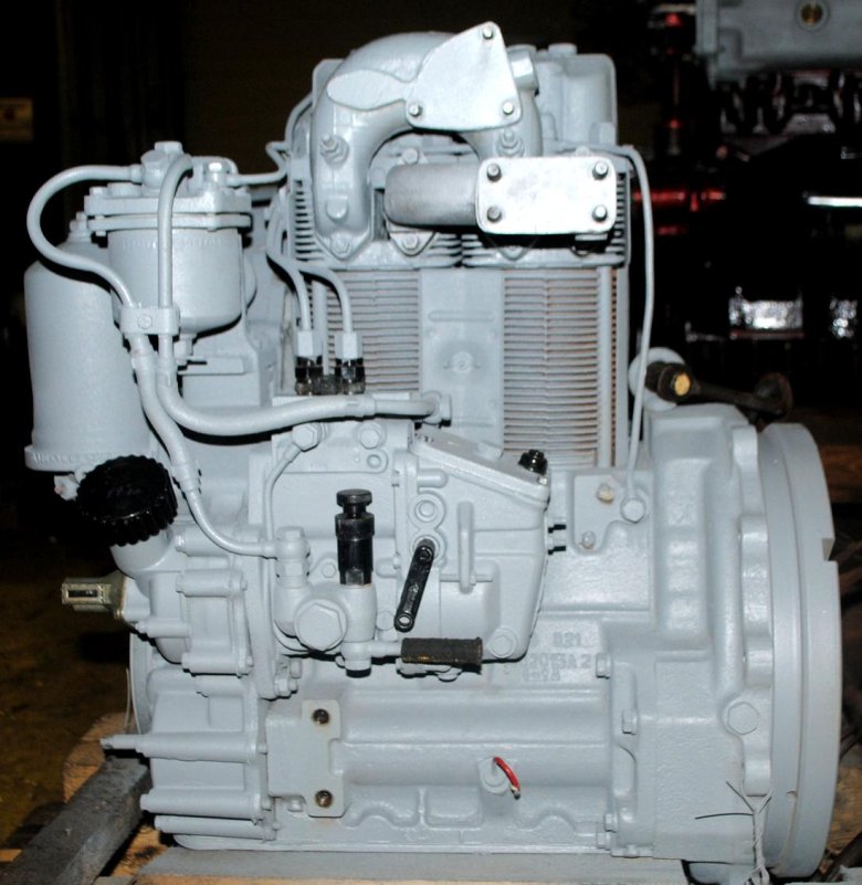 Двигатель д 130