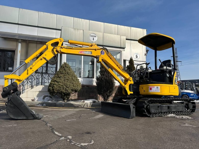 Мини-экскаватор yuchai yc35 sr