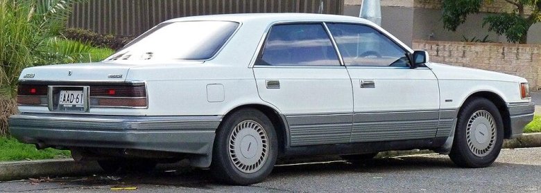 Mazda luce 1990