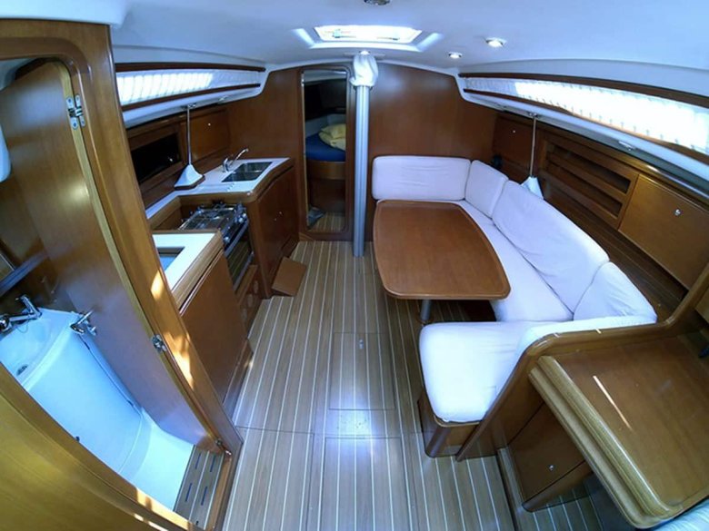 Яхта микро класса сильвер 550