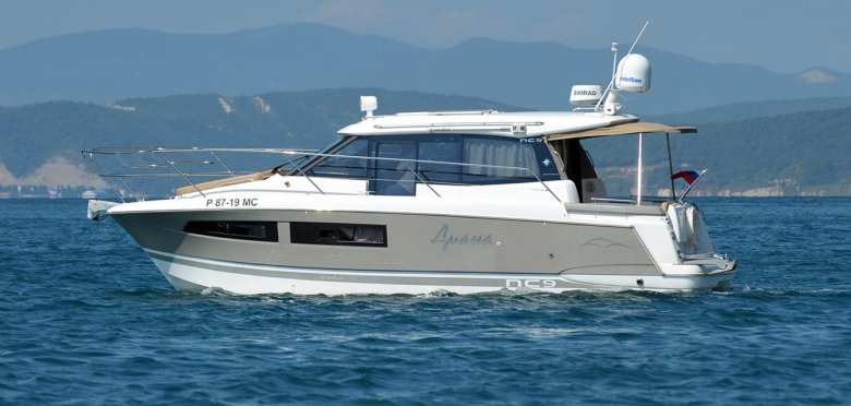 Яхта гринлайн 40