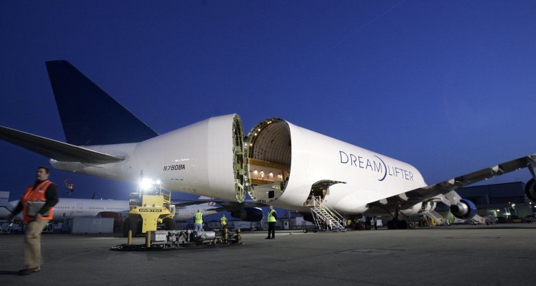 747 dreamlifter