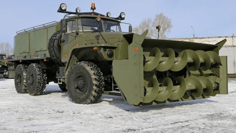 Шнекороторный снегоочиститель урал дэ-226