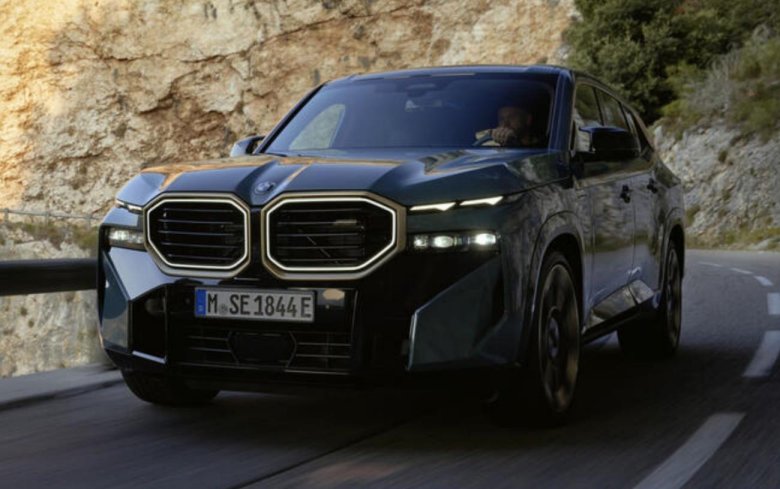 Бмв xm 2022