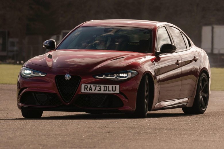 Alfa romeo giulia quadrifoglio 2024