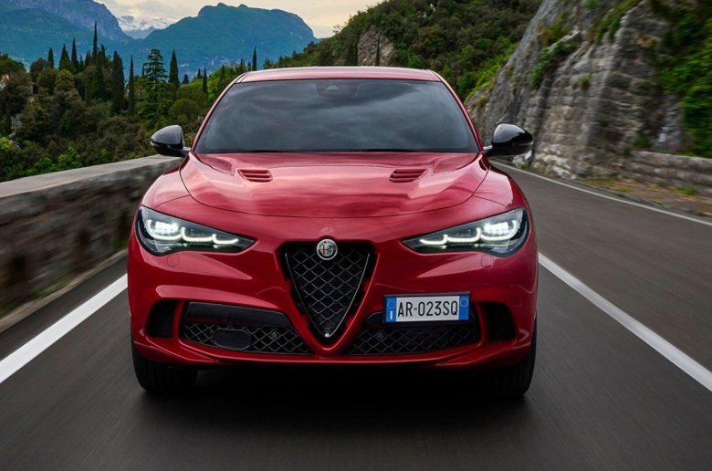 Alfa romeo stelvio quadrifoglio
