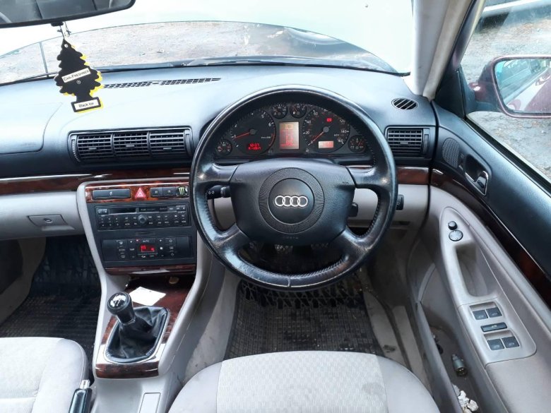 Audi a4 b5 2001 interior