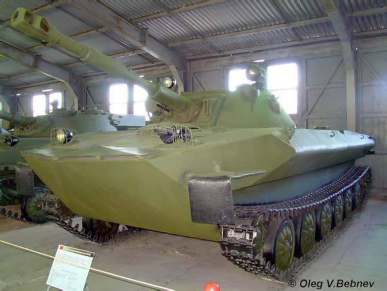 Легкий танк объект 906 пт 85