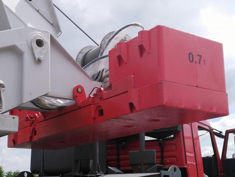 Противовес на кран челябинец 25 тонн