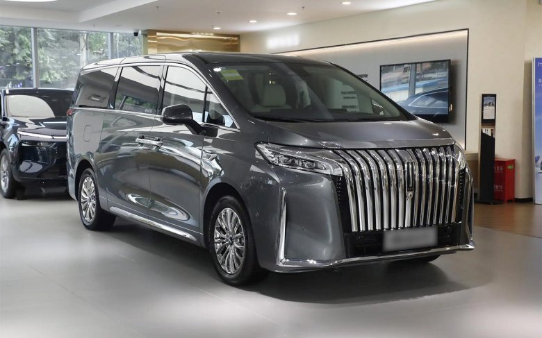 Автомобиль минивэн