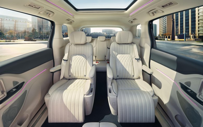 Китайский минивэн 2022 voyah dreamer