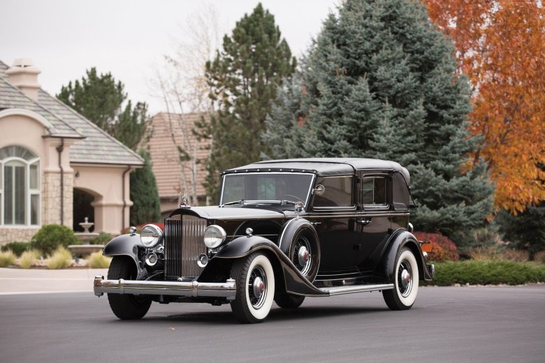 Packard twelve 1933