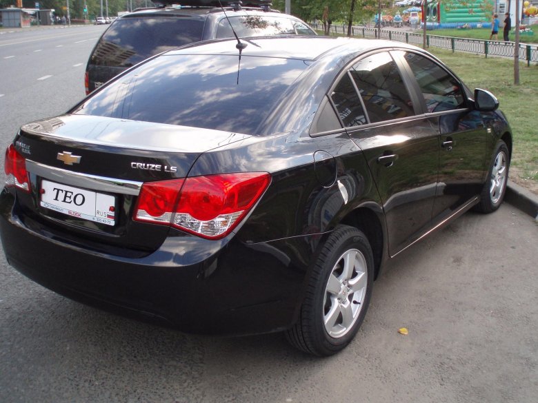 Шевроле круз седан черный 2013